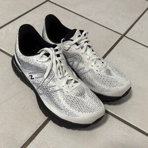 New Balance Black and White FreshFoam 880 v12